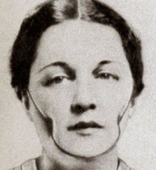 وسایل عجیب برای زیبا شدن در قدیم +عکس