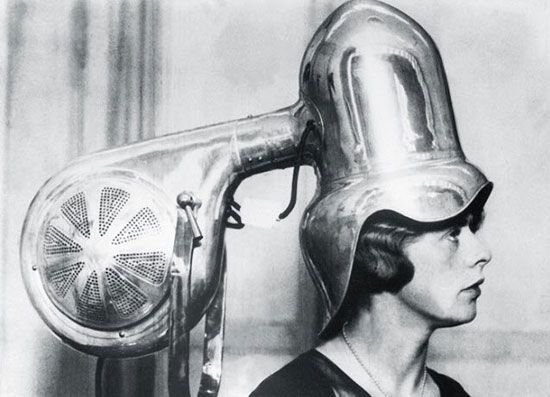 وسایل عجیب برای زیبا شدن در قدیم +عکس