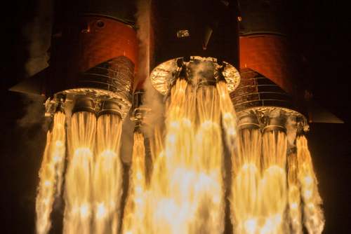 شلیک راکت فضاپیمای