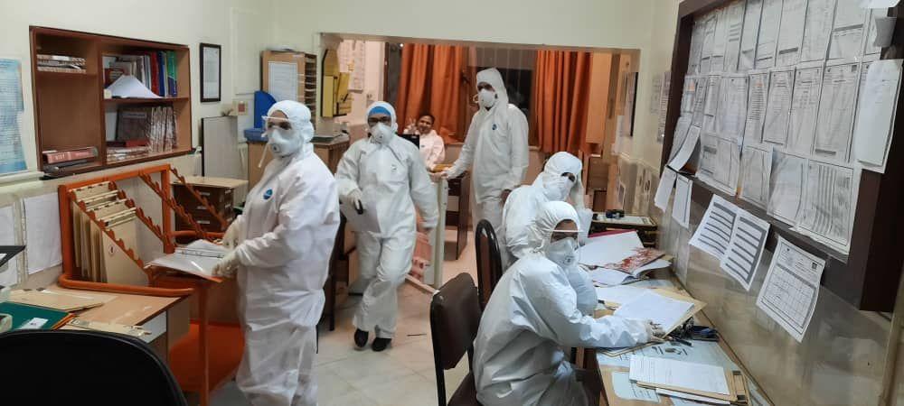 سلفی‌های پزشکان با لباس‌های ضد کرونا