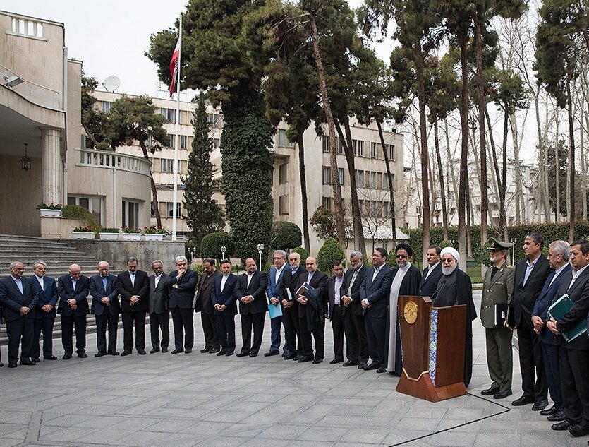 ۴ وزارتخانه موفق روحانی از نگاه مشاور پیشین رئیس‌جمهور/کار بزرگی که رهبری مجوز آن را دادند