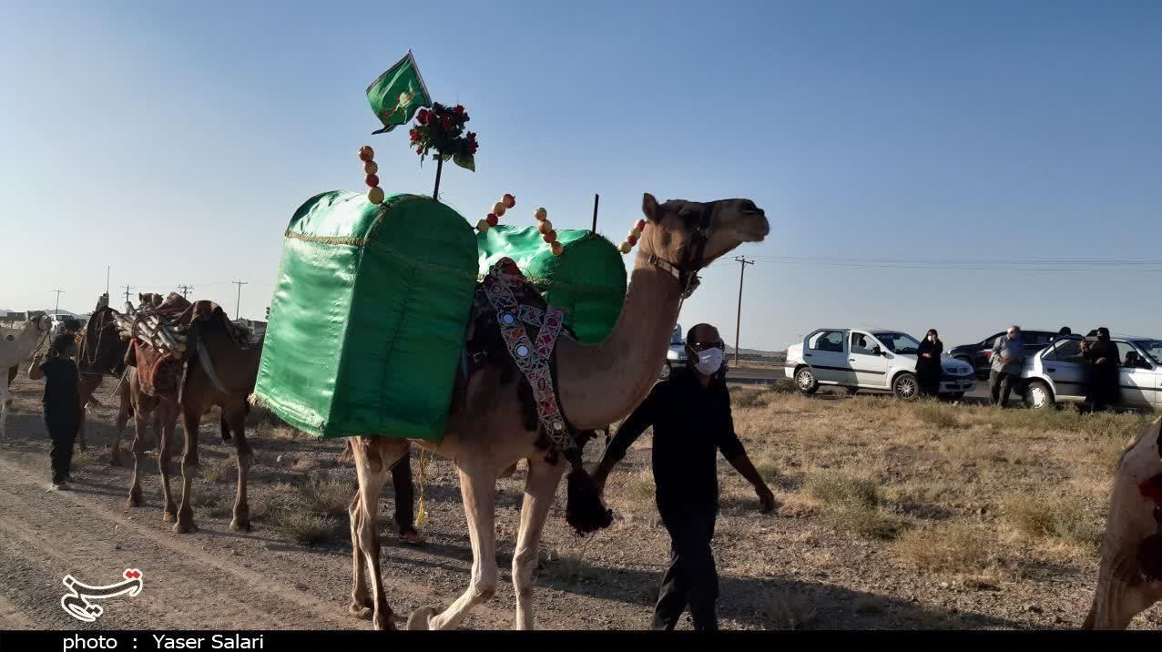 برپایی یک آئین حسینی با رعایت پروتکل‌های بهداشتی / عکس
