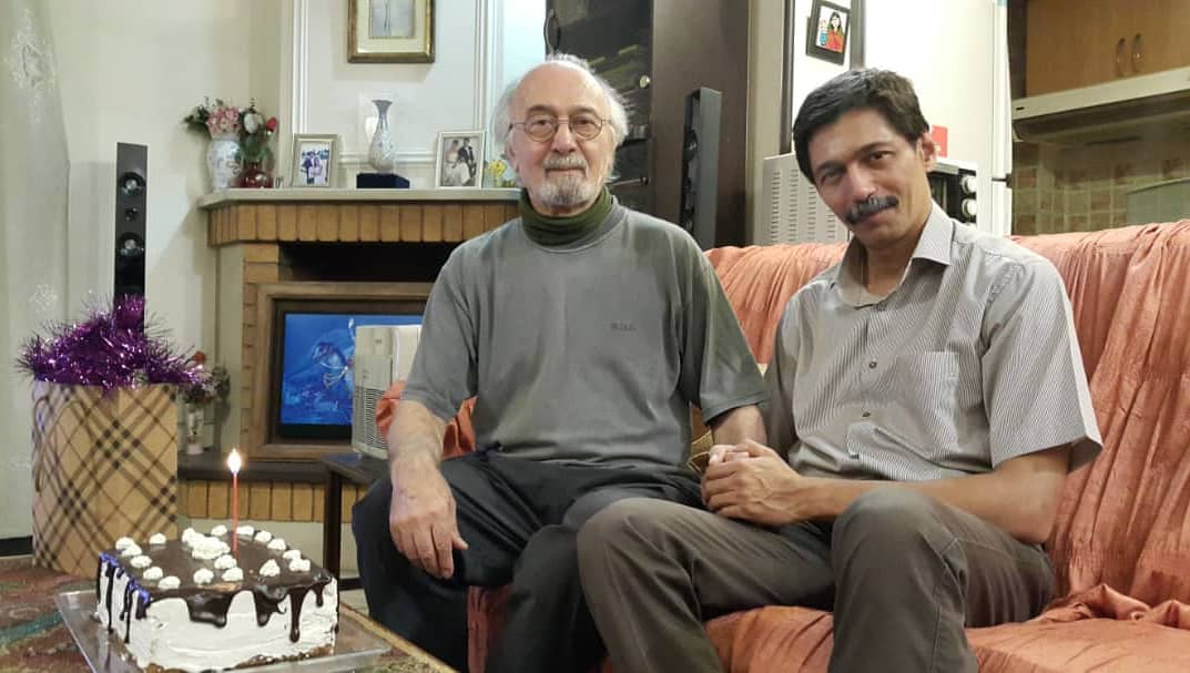 photo5892035466541247330