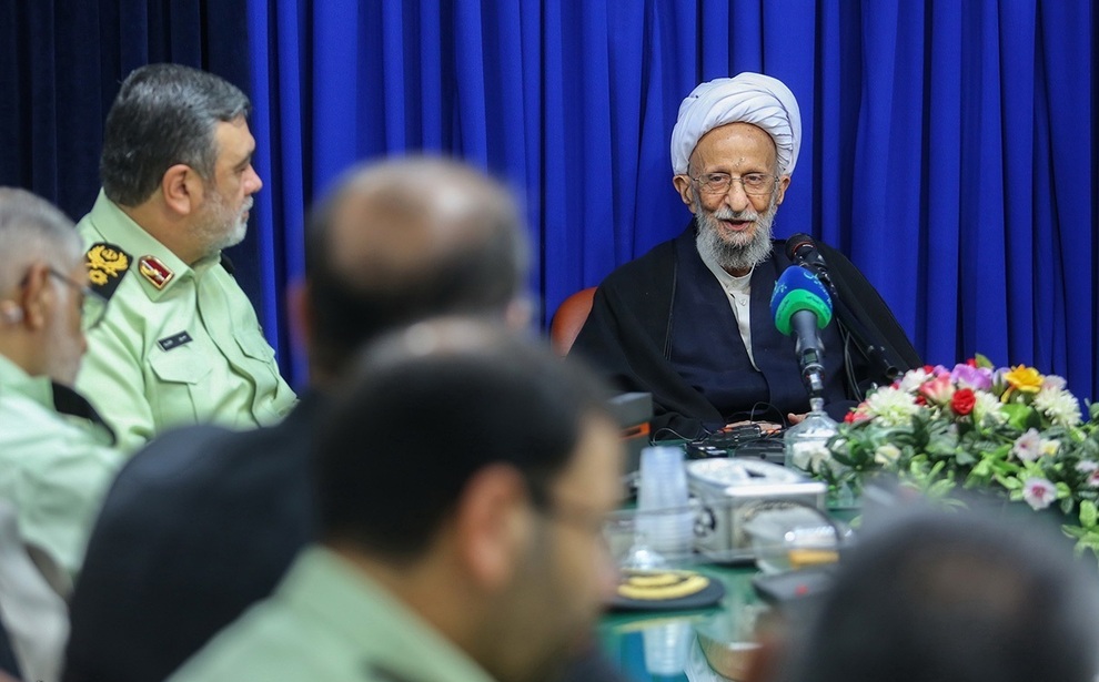 آیت الله مصباح یزدی به روایت تصویر