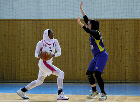 دیدار تیم‌های بسکتبال زنان نارسینا تهران و نامی‌نو اصفهان