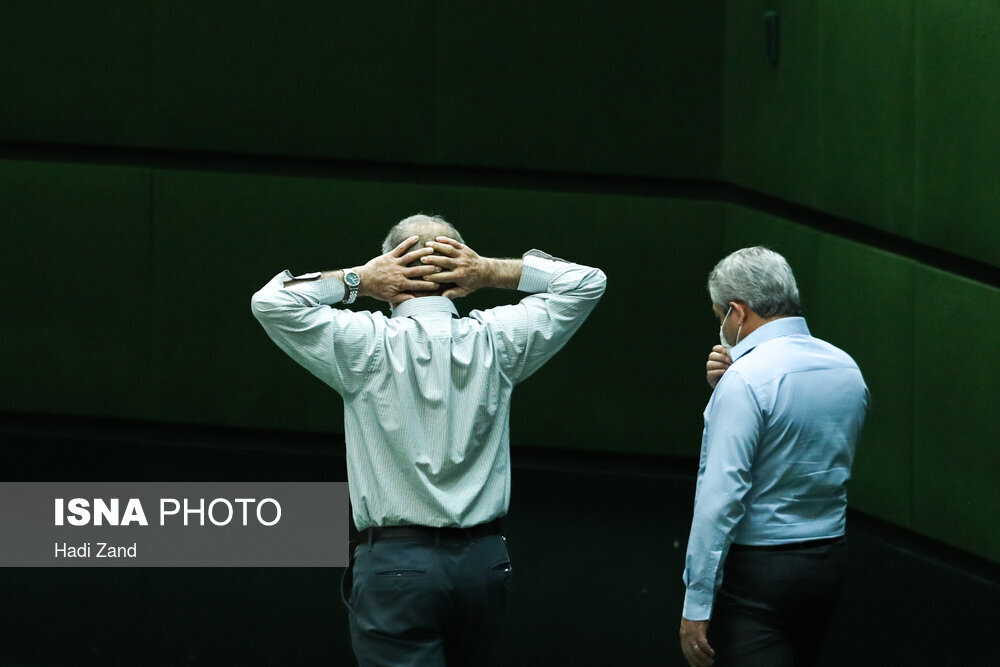 پایه لرزان کرسی ریاست قالیباف /سکوت اصلاح‌طلبان و مستقلین شکست