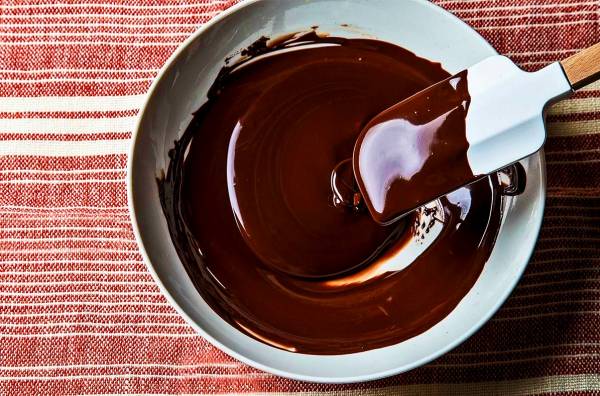 ذوب کردن شکلات