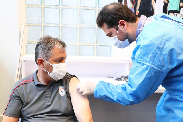 کدام بازیکنان تیم ملی واکسن زدند؟