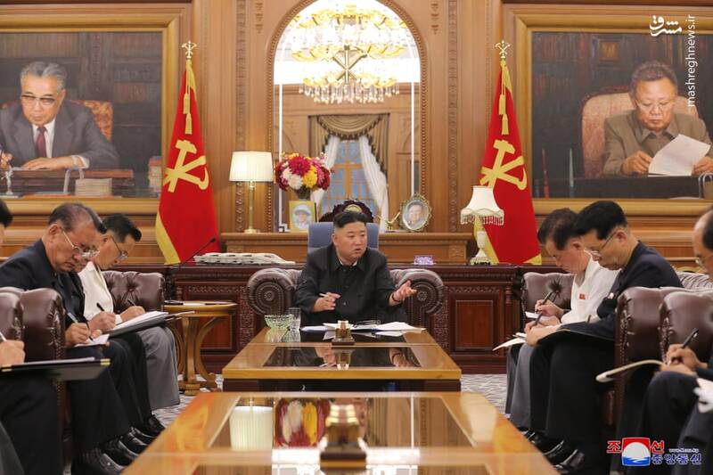 اتاق جلسه جدید "کیم جونگ اون"/ عکس