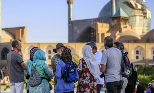 اقدام برای بیمه ۶۰۰ راهنمای گردشگری/ پاسخ به برخی ابهامات 