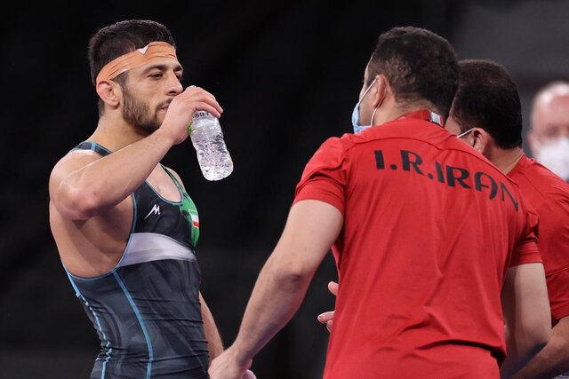 کشتی‌گیران ۳ دقیقه‌ای حاصل ماه‌ها اردوی شبانه روزی!/ وقتی روش‌های سنتی دیگر جواب نمی‌ دهد