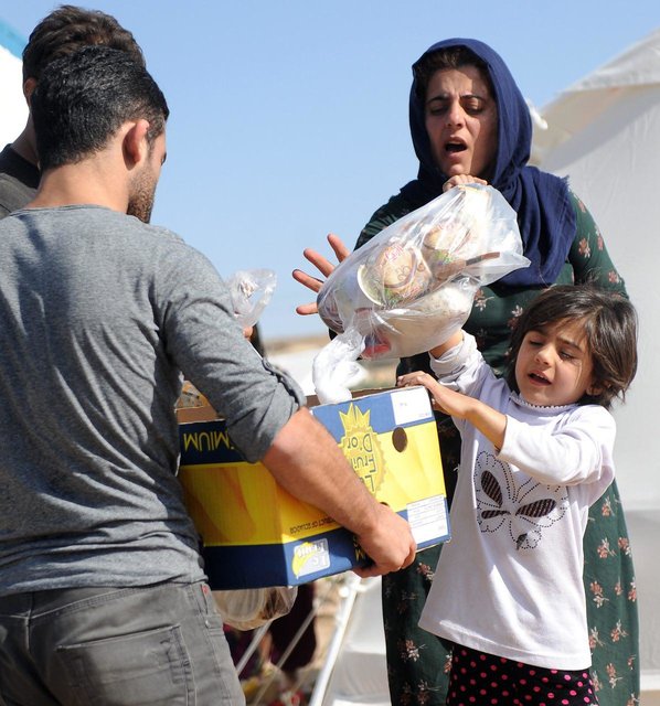 حسن یزدانی: تا آخر در کنار مردم زلزله زده خواهیم بود