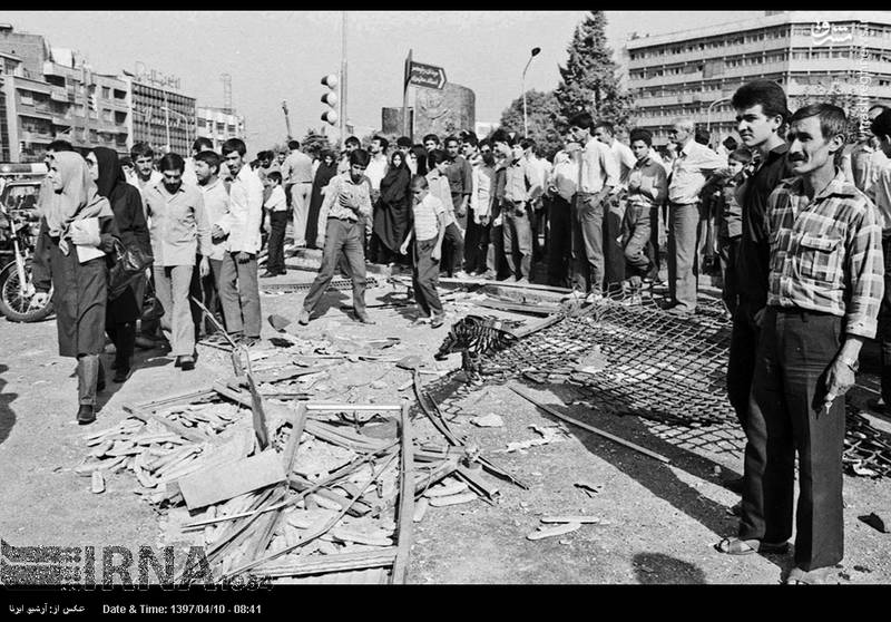 سالروز جنایت منافقین در میدان انقلاب/ عکس
