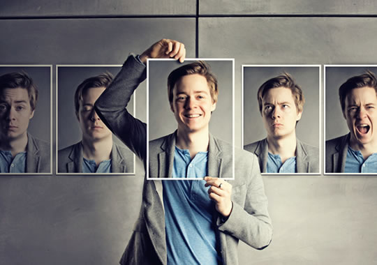 تست شخصیت شناسی: به اولین کسی که در تصویر کمک می کنید کدام است؟