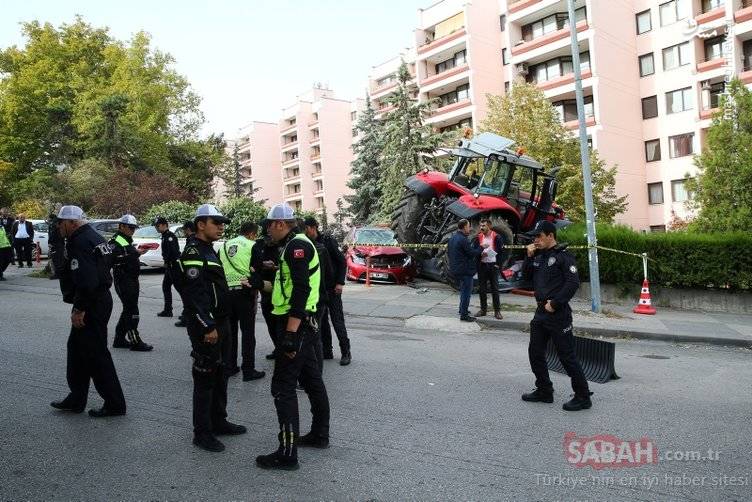 عکس/ حمله انتخاری با تراکتور در ترکیه