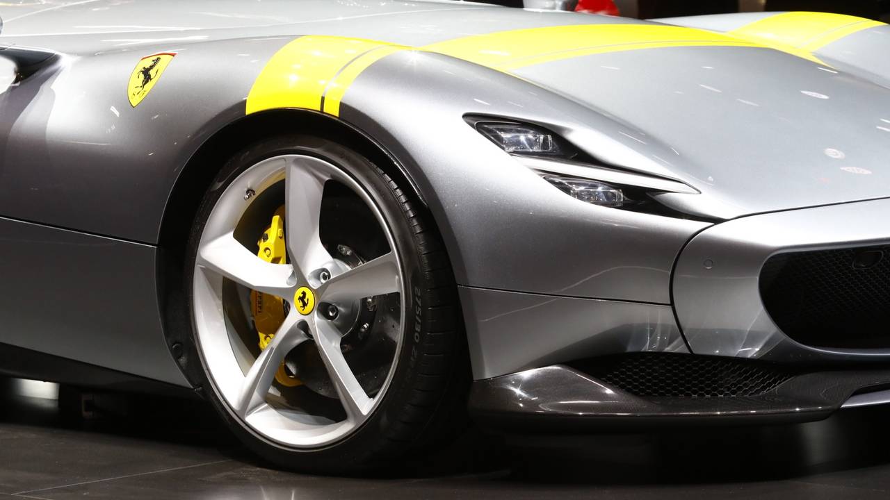 رونمایی غیر رسمی از زوج لاکچری جدید فراری +تصاویر