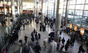 آماری عجیب از مسافران خارجی که گوشی وارد می‌کنند