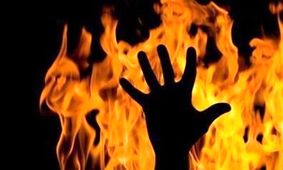 ماجرای خودسوزی یک دستفروش در خرم آباد چه بود؟