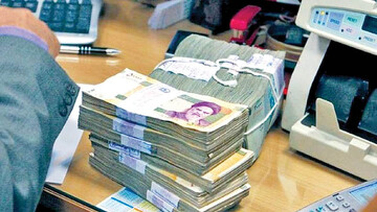 آمارهای رسمی می گوید بدهی دولت به بانک ها روز به روز در حال افزایش است