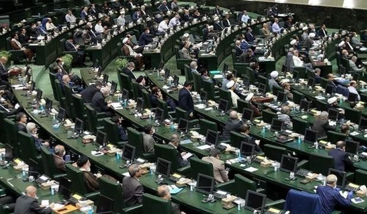 مصوبه مجلس درباره حقوق و مزایای ایثارگران؛ همسران شهدا چه مزایایی می‌گیرند؟