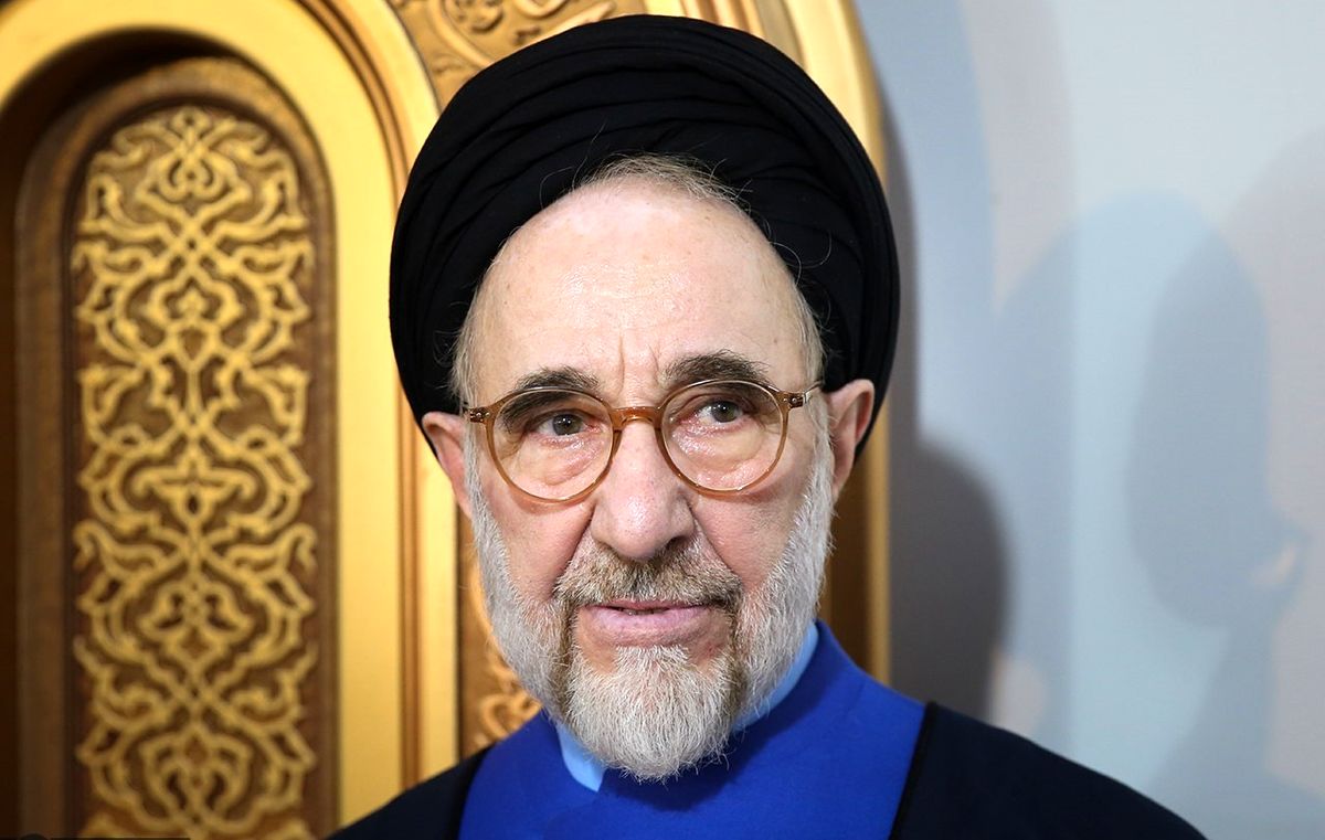 سید محمد خاتمی: کاری نکنیم که اسلام و ایران زیان ببینند/ بله اسلام سیاسی است ولی نباید هر سیاست و روشی را به نام اسلام اعمال می شود به حساب اسلام گذاشت/ ایرانی از هر کیش و آئین و سلیقه به عنوان شهروند صاحب حق و حرمت باشد