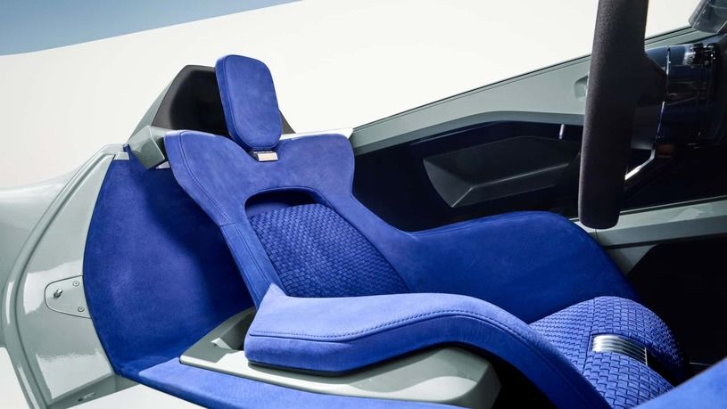 ترایمف تی آر25 مفهومی