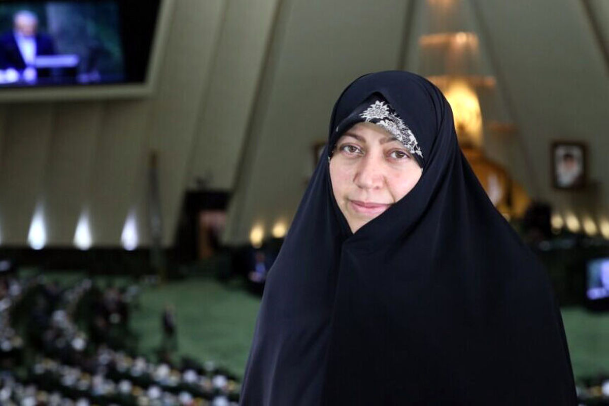دشمن به نام "آزادی" به دنبال "اسارت و بردگی زنان" است

