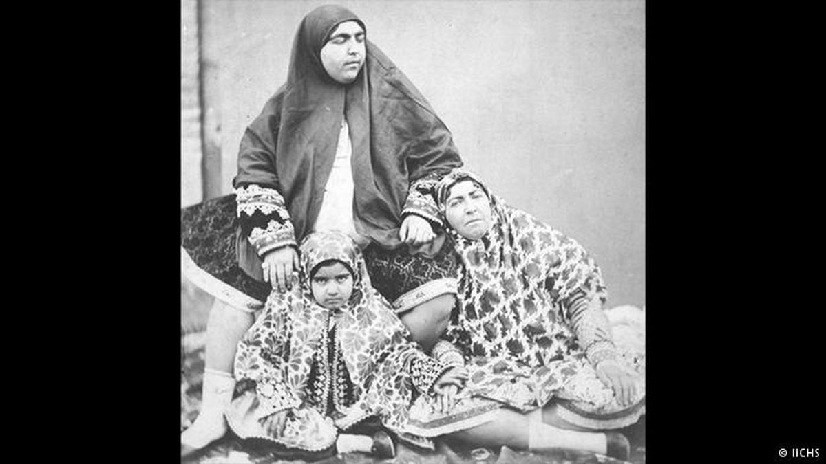  سفر در تاریخ؛ «تفرج دختر، نوه ناصرالدین شاه و خدمه کنار رودخانه کاشانک»؛ دهه 1270