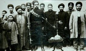 یک عکس یک روایت؛ جشن نوروزی ستارخان و باقرخان در تهران