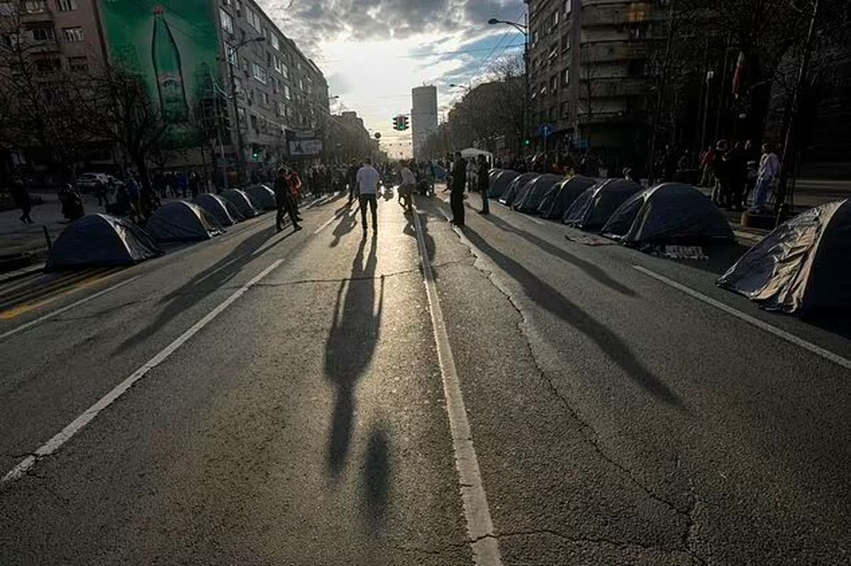 ادامه ناآرامی‌ها بر سر نتایج انتخابات در صربستان/ ویدئو

