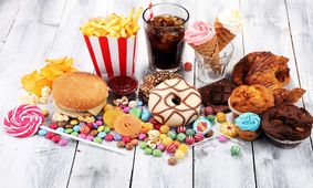این مواد غذایی پوستتان را نابود می‌کند