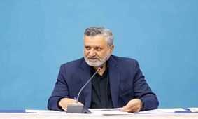 نماینده کارگران: وزیر کار به دنبال کنار گذاشتن تشکل‌های کارگری است