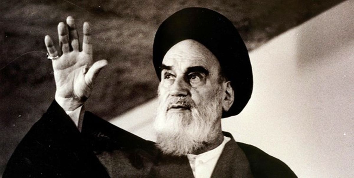 مراسم سی و پنجمین سالگرد ارتحال امام خمینی (ره) آغاز شد


