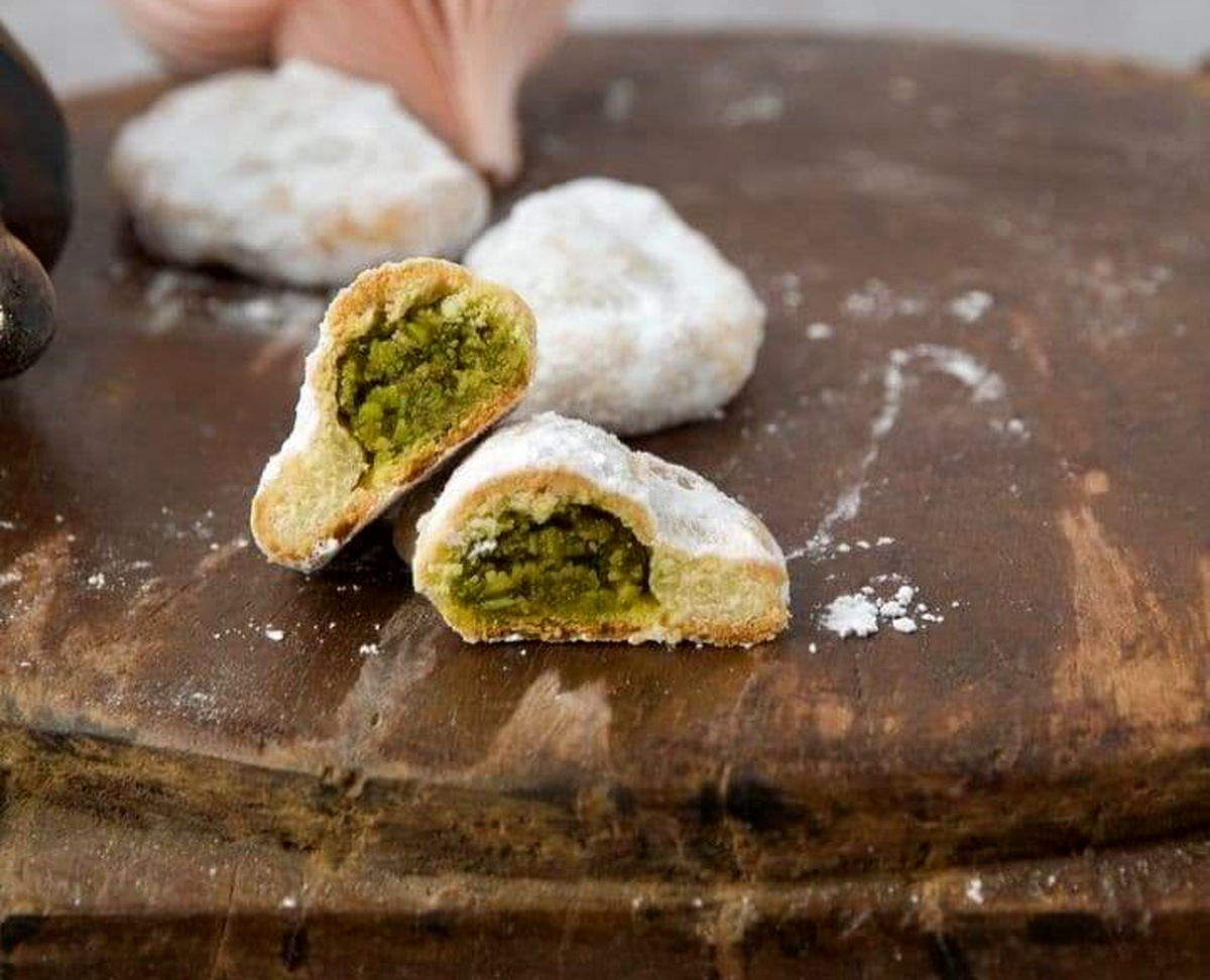 طرز تهیه “قطاب” خانگی به روش قنادی‌ها