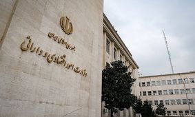 معاون ارتباطات دفتر رییس جمهور خبر داد: گزینه وزارت اقتصاد قطعی شده / طیب نیا وزارت اقتصاد را نپذیرفت