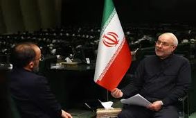 قالیباف: فرمانده‌کل‌ قوا در چندساعت، نیروی نظامی را از شوک خارج کرد/ ایشان مثل سال۵۹ در اتاق جنگ بودند و به صورت حضوری فرماندهان را توجیه می‌کردند/ ویدئو