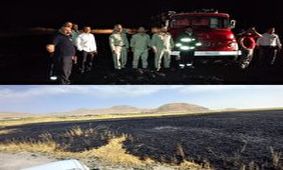 اطفاء حریق در نیزارهای پارک ملی دریاچه ارومیه