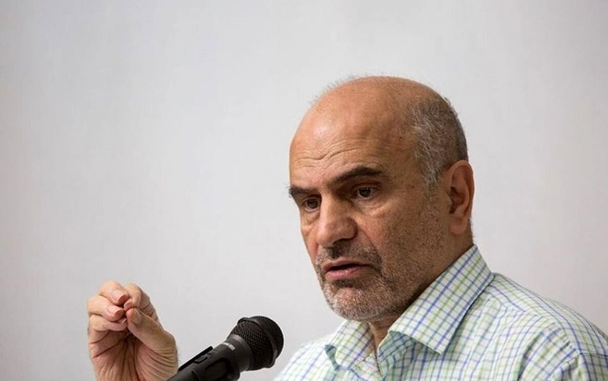 فرشاد مومنی: سفره مردم خالی است و مسئولان با تعداد صفر واحد پول بازی می کنند