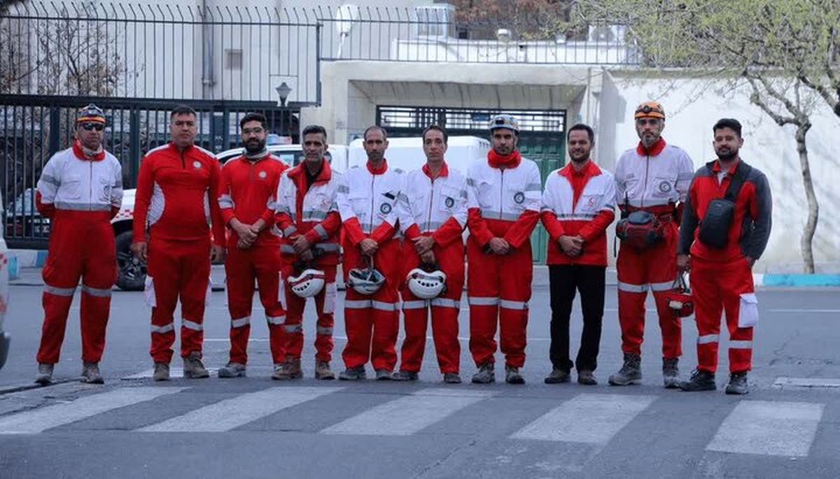 روایت تکان دهنده خبرنگار امدادگری که انگشتش زیر آوار جنگ جاماند
