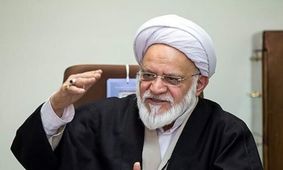 جنگ ارزی علیه ملت ایران به راه‌انداخته اند/ عرضه ارز در بازار آزاد باید متوقف شود