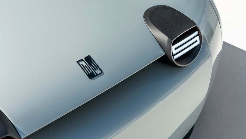 ترایمف تی آر25 مفهومی