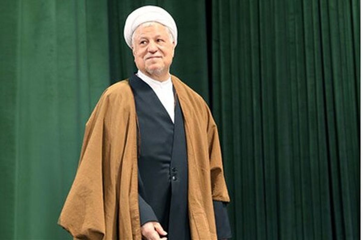 عالیجناب خاکستری انقلاب