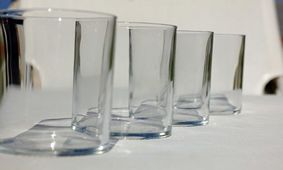 ابتکار جالب برای شستن لیوان/ ویدئو