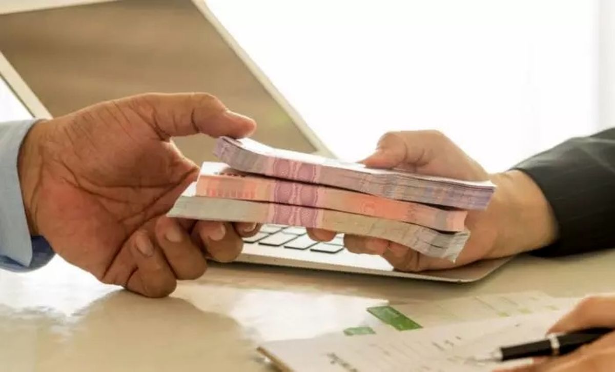 حداکثر حقوق مدیران دولتی ۷۰ میلیون تومان شد/ ضریب حقوق ۱۴۰۳ کارمندان و بازنشستگان دولت