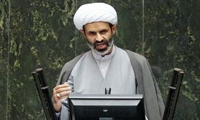 خواندن تلقین خاکسپاری توسط نماینده مجلس/ ویدئو
