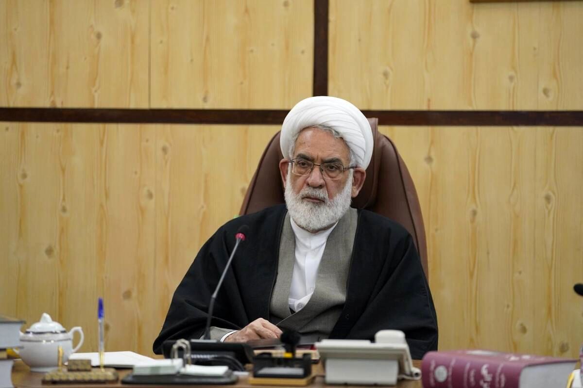 با کسانی که در فضای مجازی آب به آسیاب دشمن می‌ریزند، برخورد شدید خواهد شد

