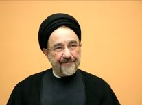 سید محمد خاتمی: اندیشیدن به وطن نقطه پیوند و اشتراک همه ما با هر گرایش و سلیقه‌ای است