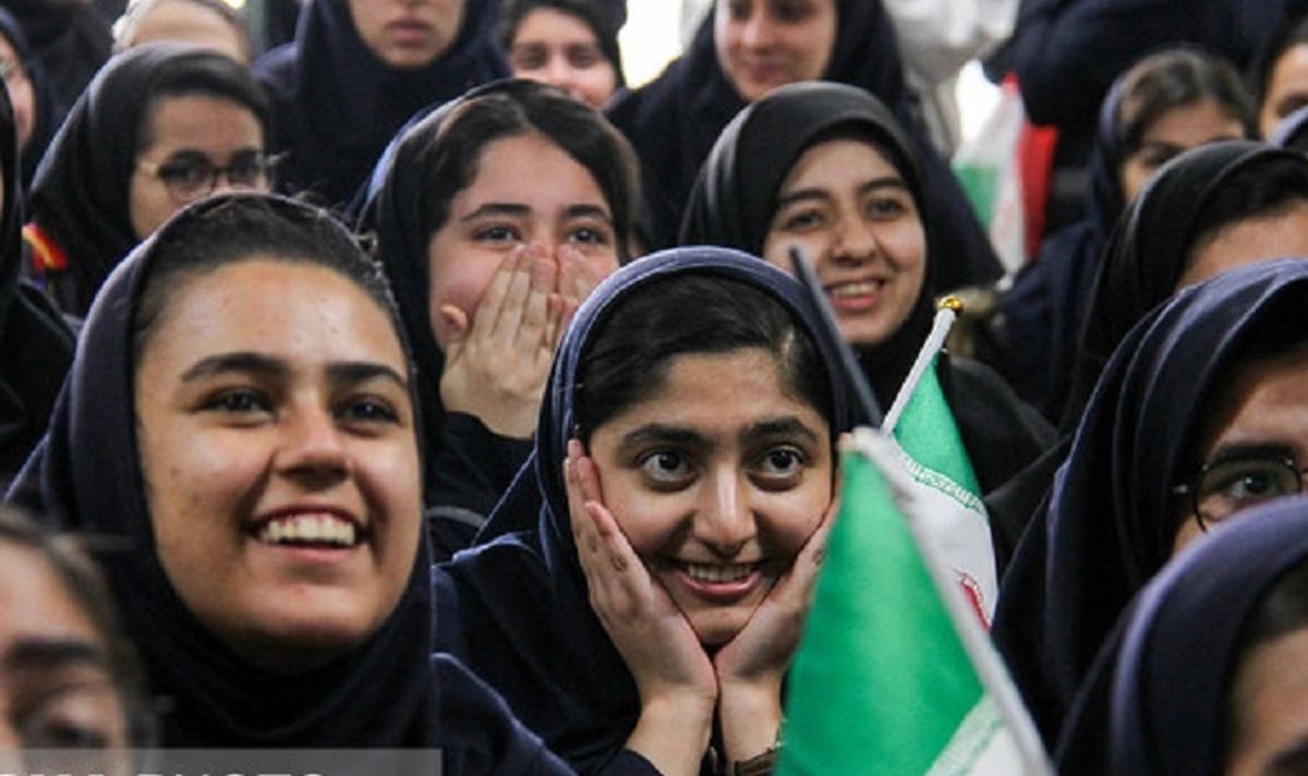 برگزاری طرحی در مدارس که تا ۲۴ ساعت بچه‌ها در یک اردوی «محرم سازی شده» شرکت می کنند
