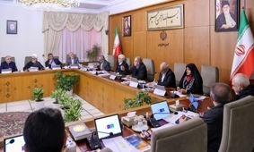 تأکید پزشکیان بر تسریع در شناسایی مبادی خروج فرآورده‌های نفتی از مسیر توزیع قانونی

