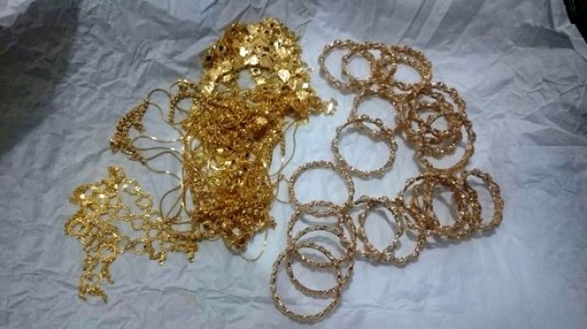سرقت طلای مسافران برای کمک به پسر افسرده